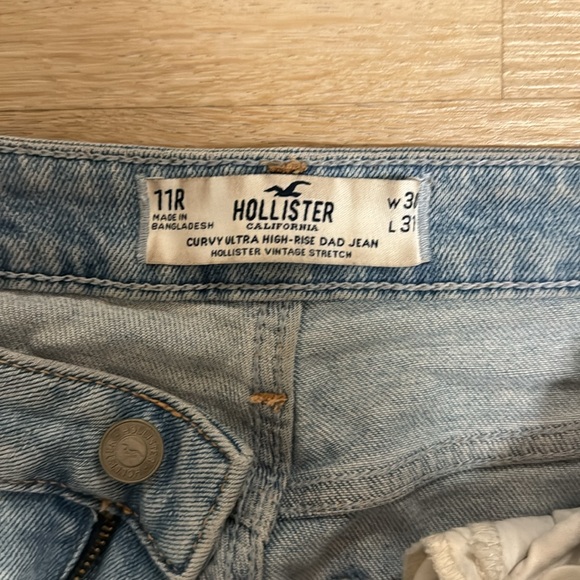 Hollister Curvy Dad Pants - Picture 2 of 3